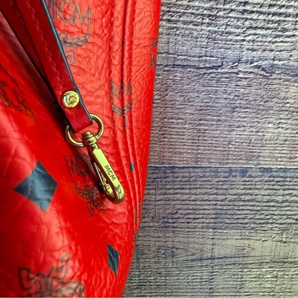 MCM Visetos Red Large Liz Reversible Logo Shopper Tote - Picture 6 of 16